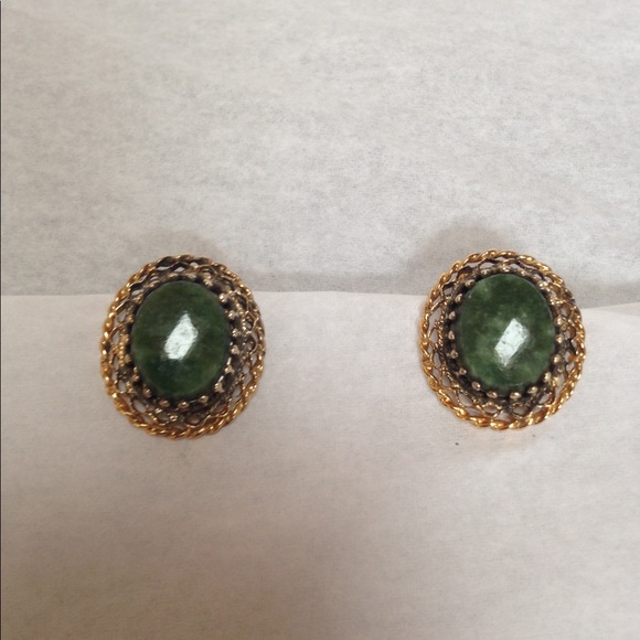 Jewelry - Vintage earrings